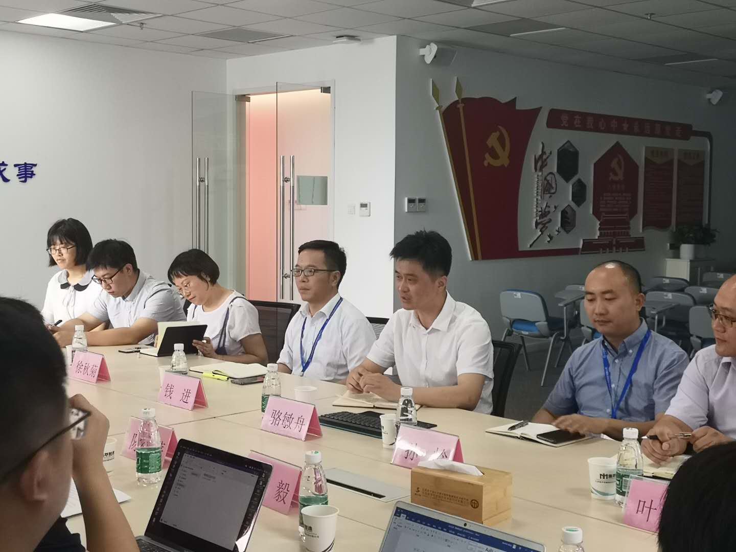河道清理机器人管道水下清淤刀片转动切割的路理(1) 河道清理机器人管道水下清淤刀片转动切割的路理(1)